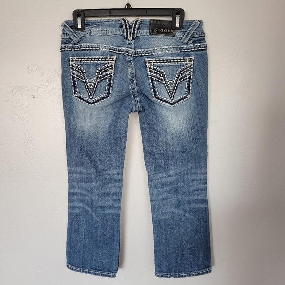 Vigoss The Chelsea Capri Sz 3/4 Denim Jeans Medium Wash Embroidered Distressed - Picture 1 of 10